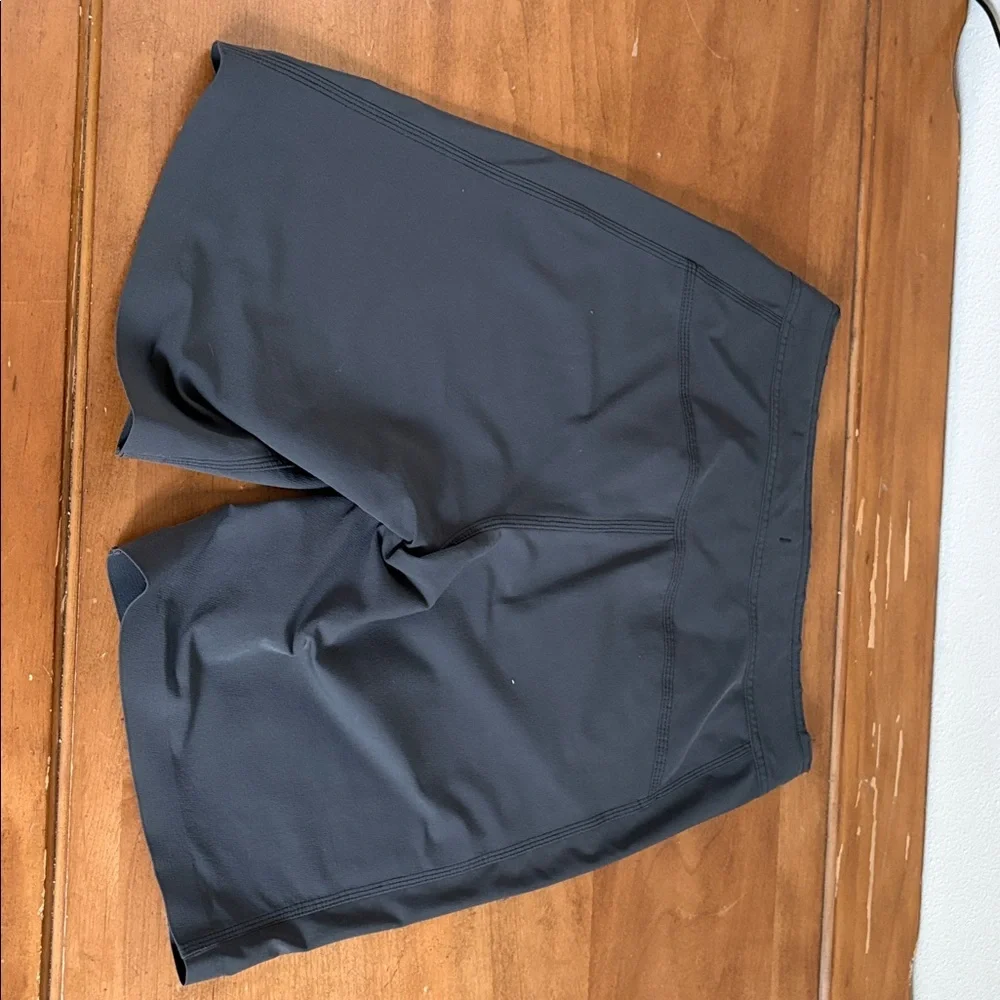 The North Face Men's Dark Gray Athletic Drawstring Shorts Size 30